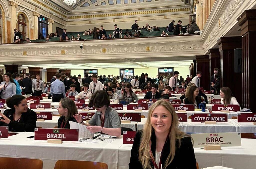 Model UN Cork